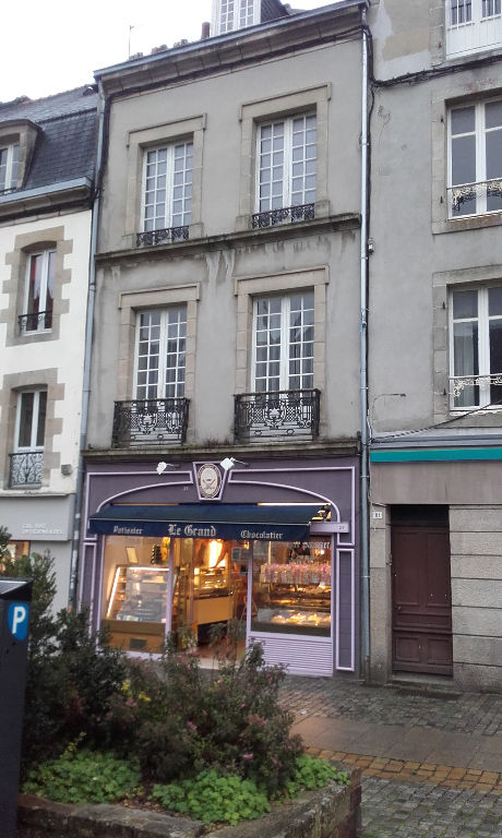 A vendre immeuble de rapport 640 m² centre ville de Quimper 29 000 A vendre immeuble de rapport 640 m² centre ville de Quimper 29 000
