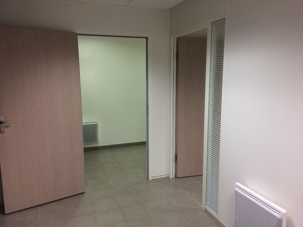 A louer Bureau 12m² Aeroport A louer Bureau 12m² Aeroport