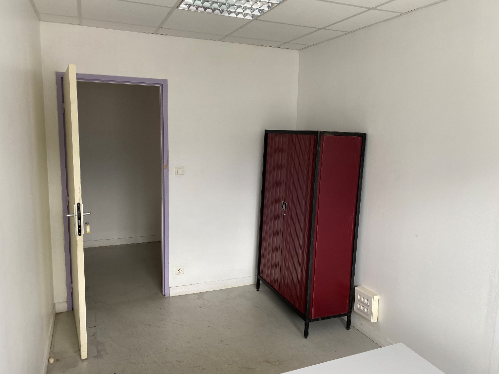A louer/BREST KERGARADEC 36 m² de bureaux A louer/BREST KERGARADEC 36 m² de bureaux