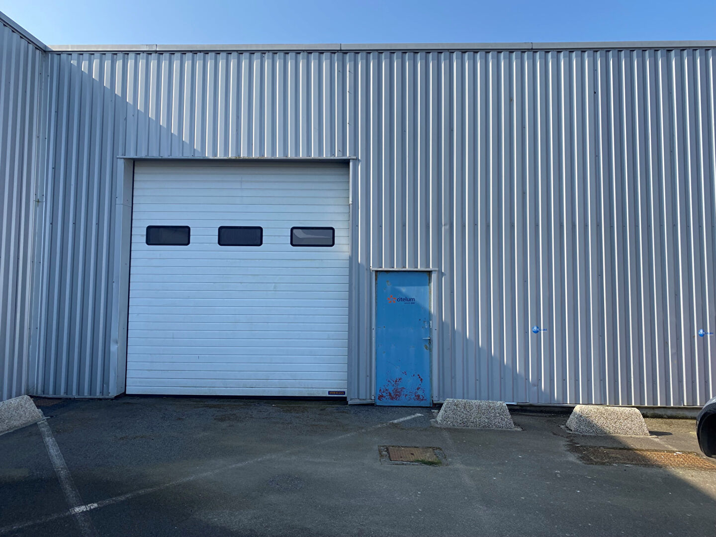 Entrepôt / local industriel Brest 320 m2 Entrepôt / local industriel Brest 320 m2