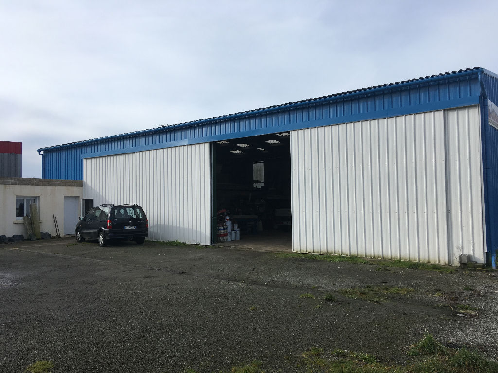 A vendre local d'activité de 400 m² 29900 Concarneau A vendre local d'activité de 400 m² 29900 Concarneau