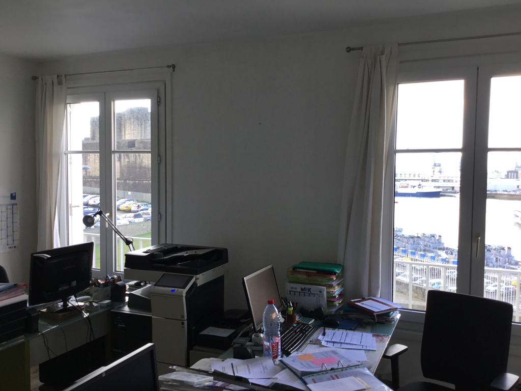 A louer Bas de Siam à Brest vue mer plateau de bureaux de 67 m² A louer Bas de Siam à Brest vue mer plateau de bureaux de 67 m²