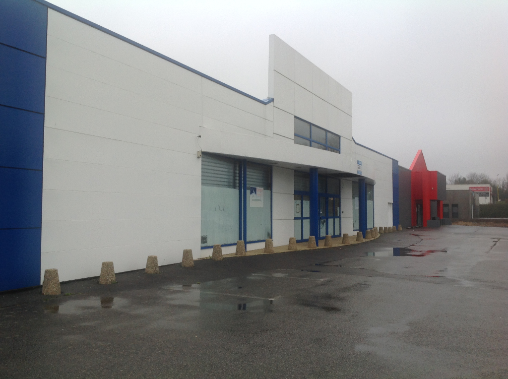 Local commercial Concarneau 11800 m2 Local commercial Concarneau 11800 m2