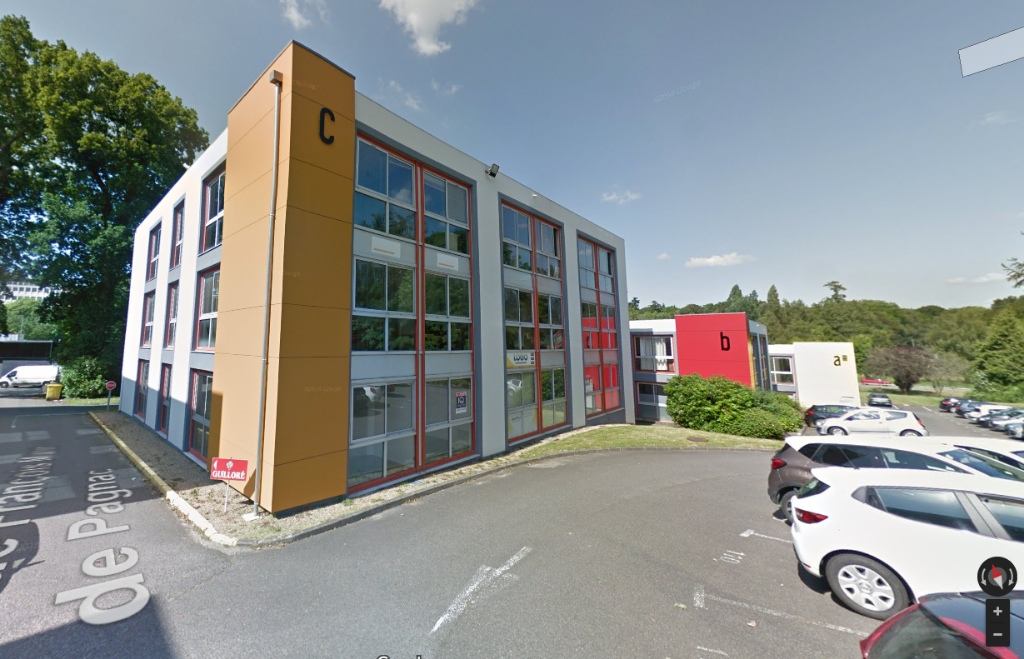 A LOUER bureaux d'une surface de 104 m² situé au coeur du centre d'affaire de Créac'h Gwen A LOUER bureaux d'une surface de 104 m² situé au coeur du centre d'affaire de Créac'h Gwen