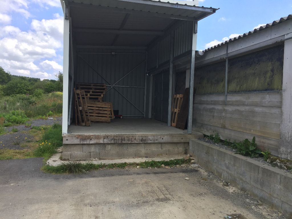 GUIPAVAS A louer Entrepôt 1000 m2 GUIPAVAS A louer Entrepôt 1000 m2