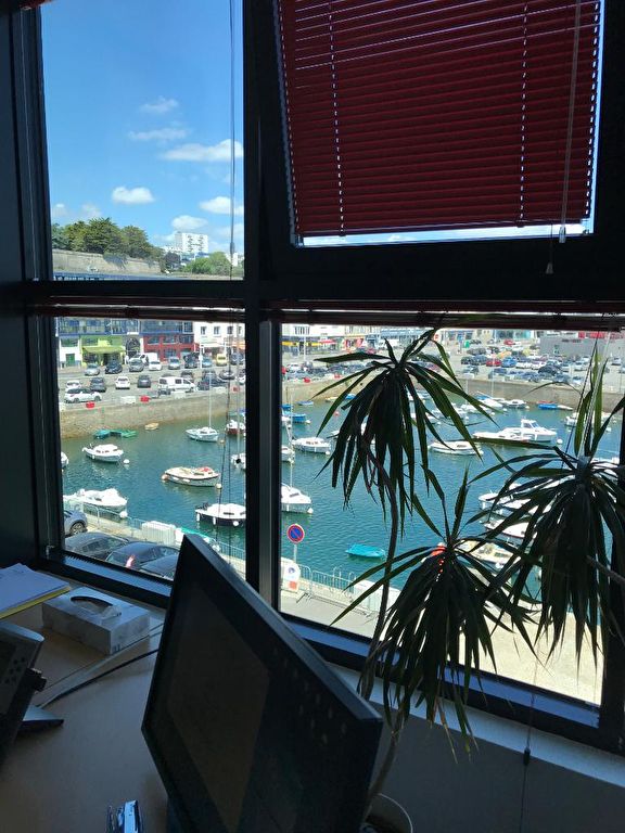 A louer BREST - Port de Commerce - Bureaux 237m² A louer BREST - Port de Commerce - Bureaux 237m²