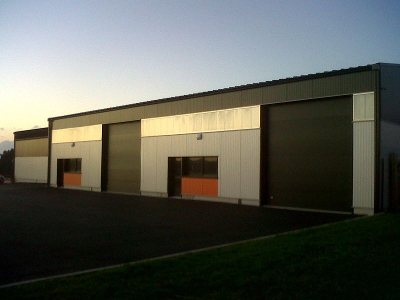 A louer local d'activité de 406 m² plouigneau A louer local d'activité de 406 m² plouigneau