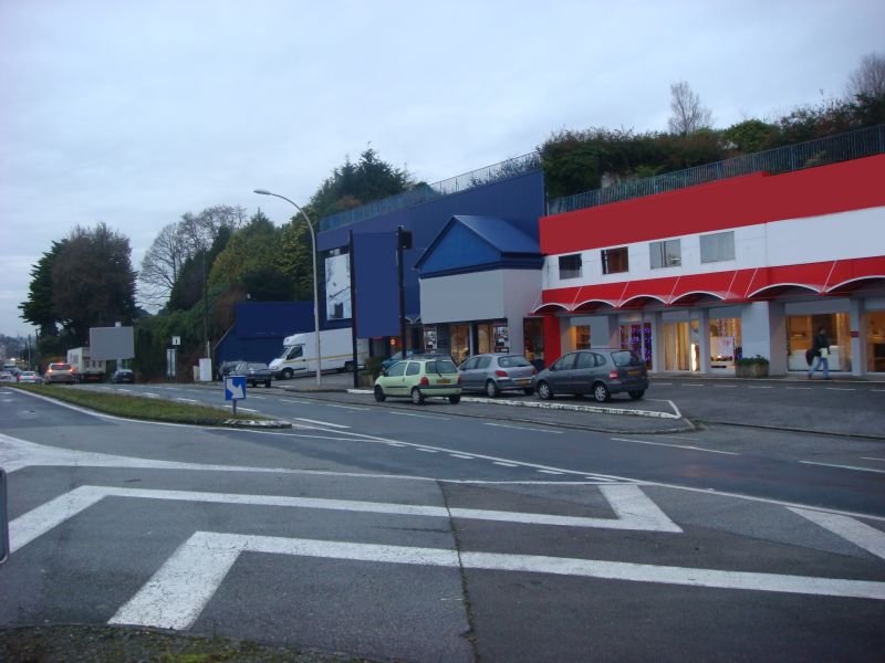 A VENDRE LOCAL COMMERCIAL 1427 m2 Quimper sud Prat Maria A VENDRE LOCAL COMMERCIAL 1427 m2 Quimper sud Prat Maria
