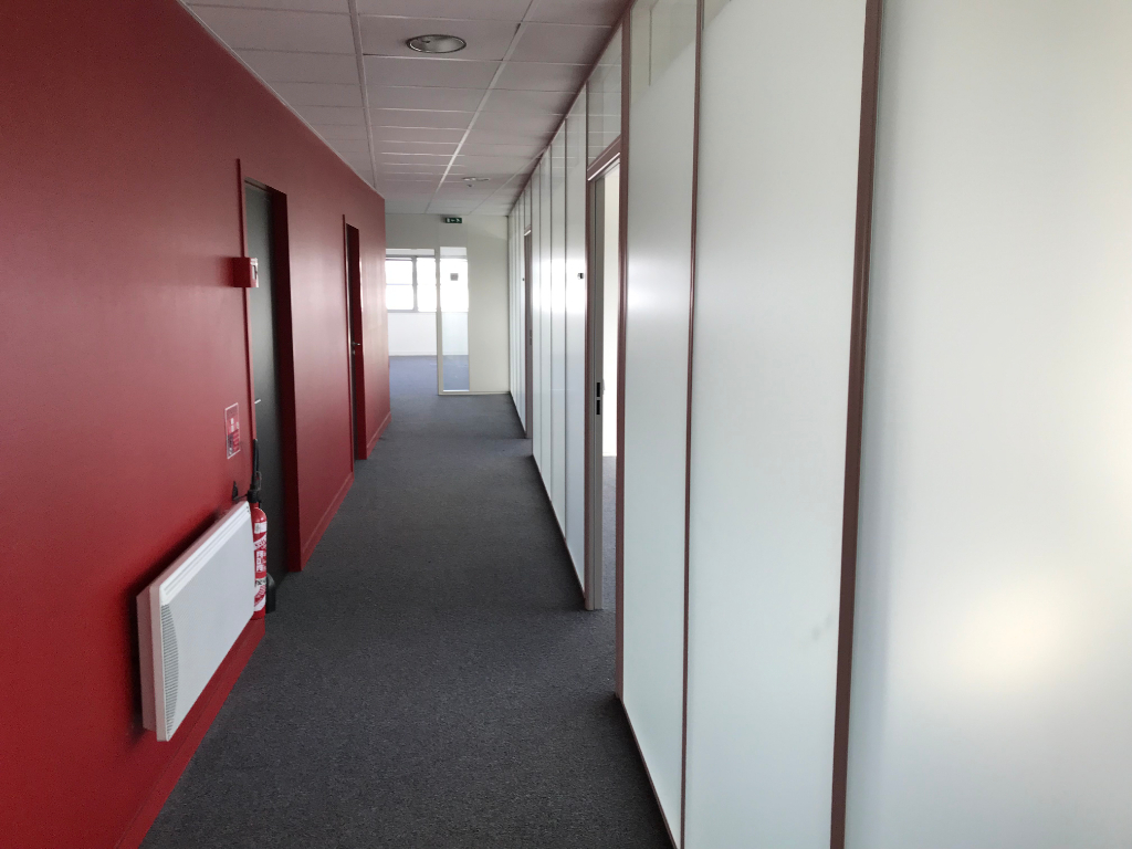 A louer Plateau de bureaux Brest Kergaradec 1 320 M² Location A louer Plateau de bureaux Brest Kergaradec 1 320 M² Location