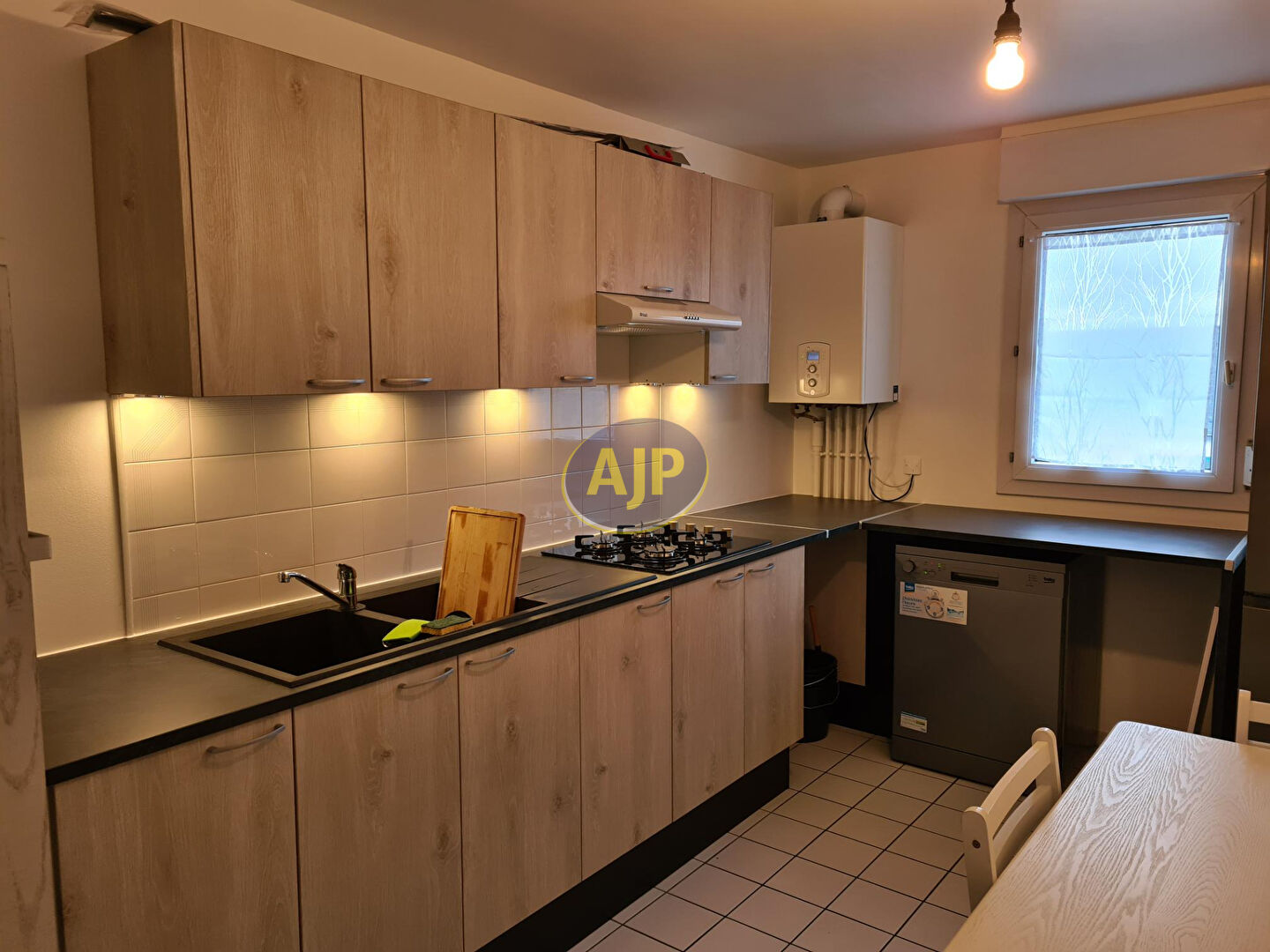 A VENDRE Pontivy Bretagne Morbihan appartement T2 Duplex 62 m² 2 pièces 1 chambre Balcon, un garage fermé en sous-sol A VENDRE Pontivy Bretagne Morbihan appartement T2 Duplex 62 m² 2 pièces 1 chambre Balcon, un garage fermé en sous-sol