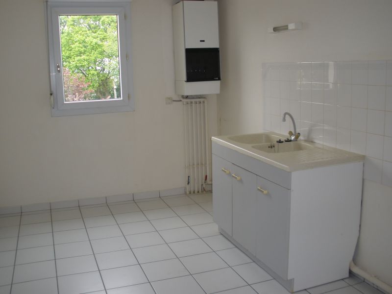 A Louer Pontivy Bretagne Morbihan appartement T2 59 m2 avec garage et balcon couvert A Louer Pontivy Bretagne Morbihan appartement T2 59 m2 avec garage et balcon couvert