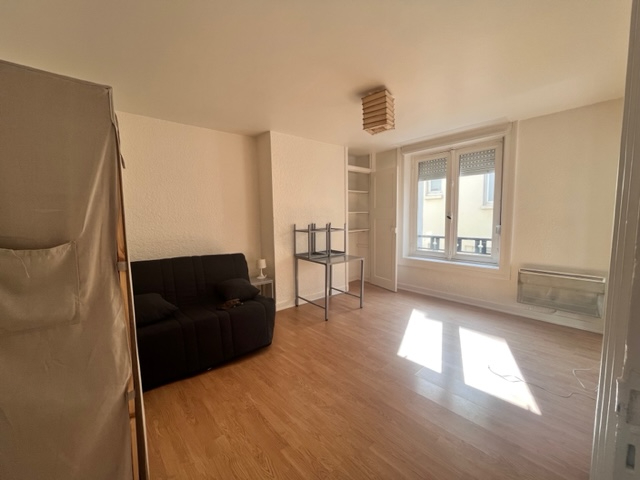 A Louer Bretagne Morbihan Pontivy appartement t1 bis 27m2 cuisine aménagée A Louer Bretagne Morbihan Pontivy appartement t1 bis 27m2 cuisine aménagée