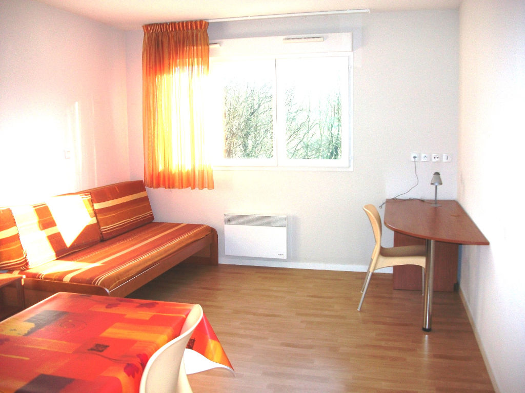 A louer pontivy bretagne morbihan Appartement studio T1 de 23 m² A louer pontivy bretagne morbihan Appartement studio T1 de 23 m²