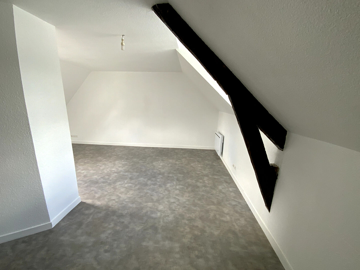 A louer Pontivy Bretagne Morbihan près des commerces et des lycées appartement studio t1 bis 35m2 cuisine équipée A louer Pontivy Bretagne Morbihan près des commerces et des lycées appartement studio t1 bis 35m2 cuisine équipée