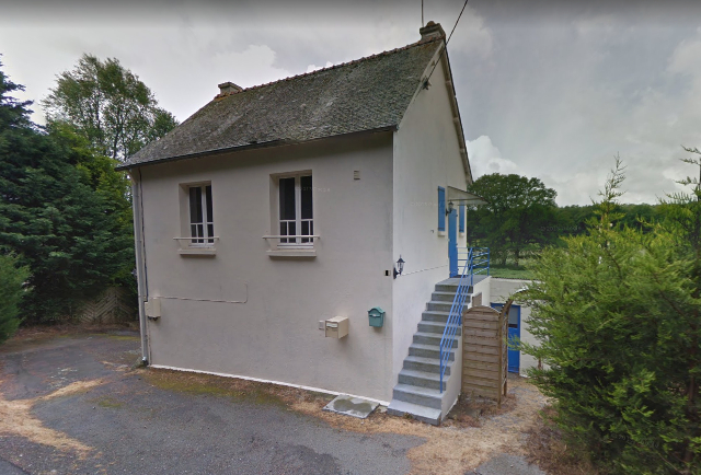 A VENDRE A GUERN BRETAGNE MORBIHAN MAISON 81 M2 AVEC 3 CHAMBRES, UNE DEPENDANCE A USAGE D'ABRI DE JARDIN, UN JARDIN DE 420 M² AVEC COIN PELOUSE, DEUX TERRASSES, COUR DE STATIONNEMENT. A VENDRE A GUERN BRETAGNE MORBIHAN MAISON 81 M2 AVEC 3 CHAMBRES, UNE DEPENDANCE A USAGE D'ABRI DE JARDIN, UN JARDIN DE 420 M² AVEC COIN PELOUSE, DEUX TERRASSES, COUR DE STATIONNEMENT.