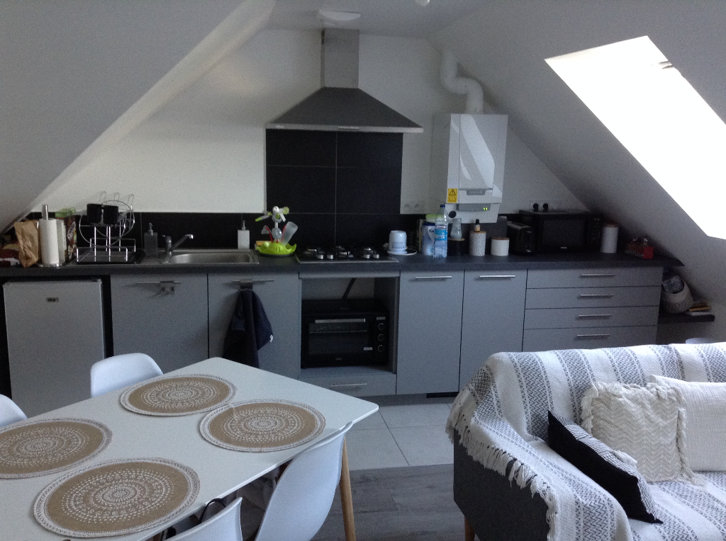 A louer Bretagne Morbihan Pluméliau petit appartement de type 3 rénové proche de toutes les commodités A louer Bretagne Morbihan Pluméliau petit appartement de type 3 rénové proche de toutes les commodités