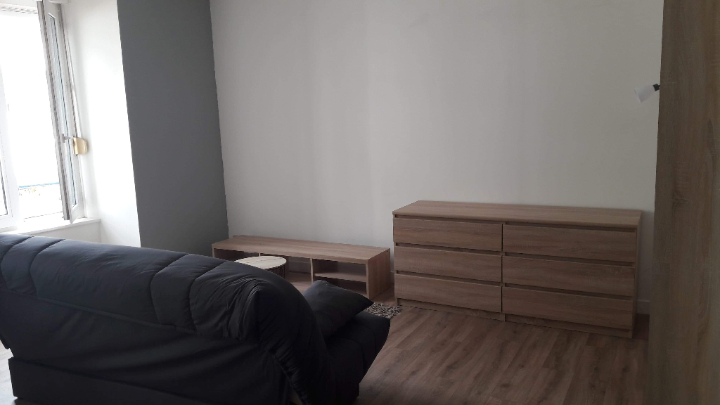A louer Pontivy Bretagne Morbihan appartement studio équipé 25 m2 centre ville A louer Pontivy Bretagne Morbihan appartement studio équipé 25 m2 centre ville