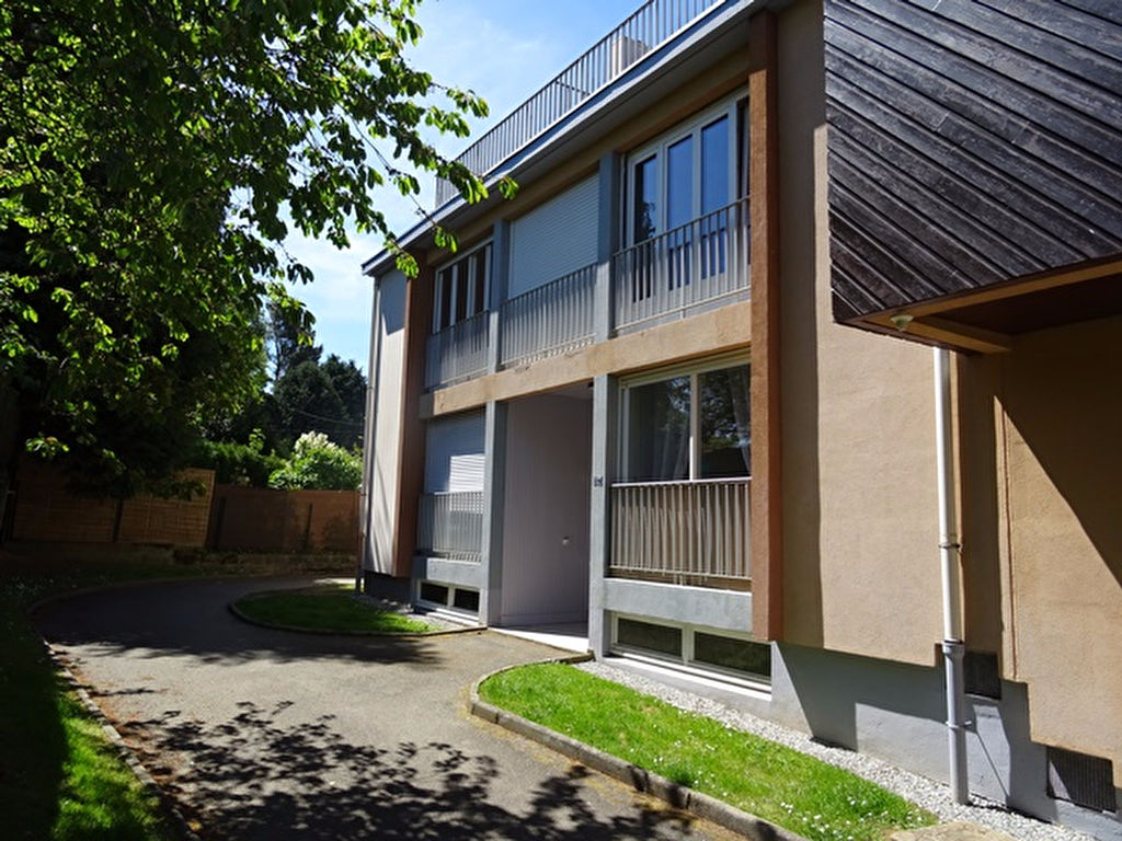 A Vendre Appartement T2 Bis Pontivy 56300 Bretagne Morbihan 65 m2 3 pièces dans résidence A Vendre Appartement T2 Bis Pontivy 56300 Bretagne Morbihan 65 m2 3 pièces dans résidence