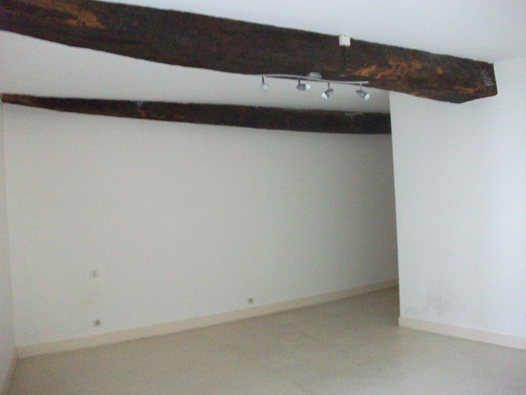 A louer bretagne morbihan pontivy appartement de type 2 en centre ville A louer bretagne morbihan pontivy appartement de type 2 en centre ville