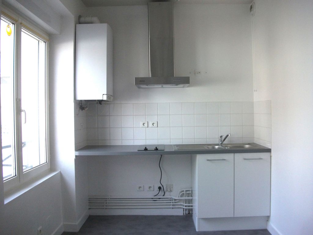 A Louer Pontivy Bretagne Morbihan appartement 2 pièces 40 m2 dans résidence centre ville avec garage A Louer Pontivy Bretagne Morbihan appartement 2 pièces 40 m2 dans résidence centre ville avec garage