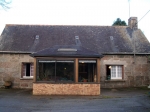 Maison d'habitation en pierres sur environ 1 HECTARE