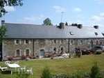 BELLE PROPRIETE EN PIERRES 255 m2 habitable possibilit� chambres d'h�tes
