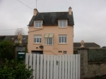 MAISON EN TRES BON ETAT AVEC JARDIN