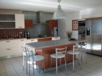BELLE LONGERE RENOVEE AVEC GOUT, SUR GRAND TERRAIN, CLASSE ENERGIE EN C