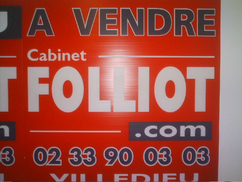 Local commercial Villedieu Les Poele 60 m2