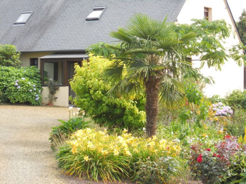 VILLEDIEU pavillon 8 pces sur 4390 m� de terrain