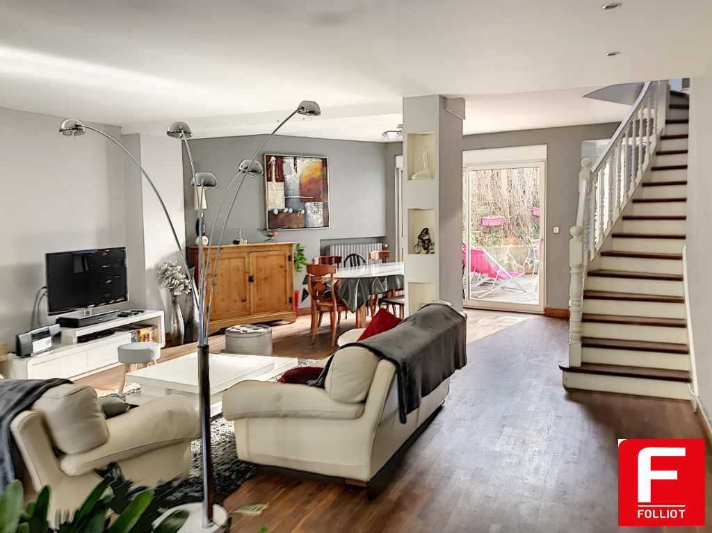 Maison Granville 7 pi�ce(s) 170 m2, proche centre ville