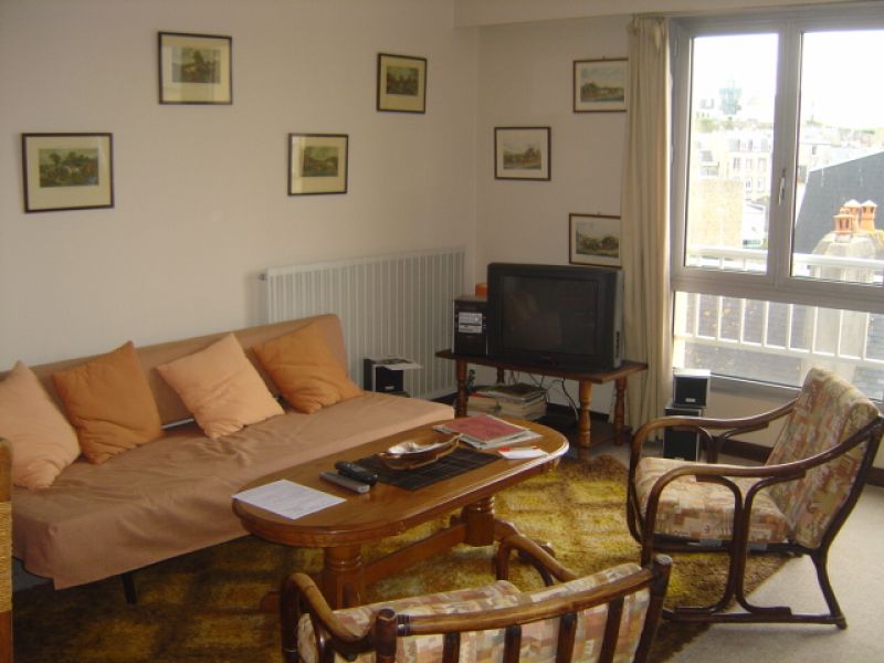 ACHAT/VENTE Appartement Granville 2 pi�ce(s) 50 m2 CENTRE-VILLE A 100 M DES COMMERCES ET A 200 M DELA MER RESIDENCE AVEC ASCENCEUR