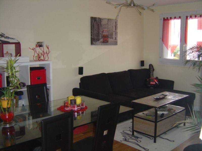 ACHAT/VENTE Appartement Granville 4 pièces 73.02 m2 100 M DES COMMERCES ENTIEREMENT RENOVE 3 CHAMBRES CUISINE INDEPENDANTE SEJOUR/SALON CAVE ACHAT/VENTE Appartement Granville 4 pièces 73.02 m2 100 M DES COMMERCES ENTIEREMENT RENOVE 3 CHAMBRES CUISINE INDEPENDANTE SEJOUR/SALON CAVE