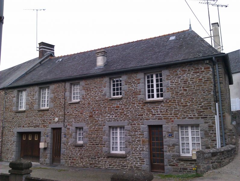 Immeuble secteur Pontorson-St James 6 pi�ce(s) 109 m2
