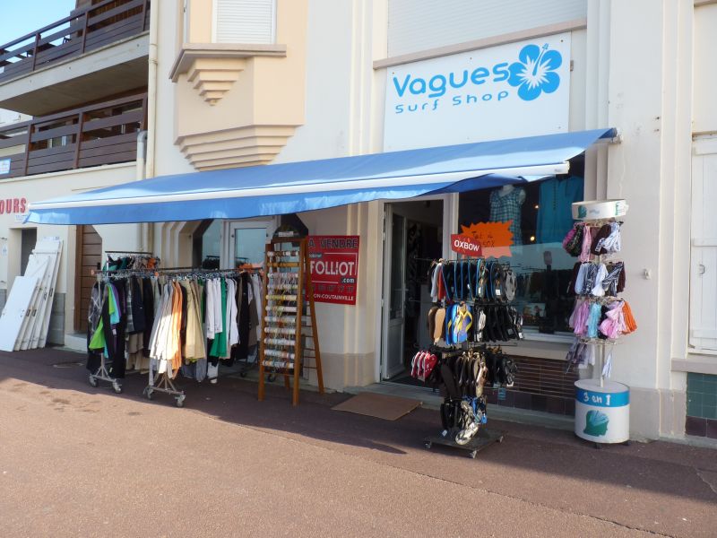 Local commercial Agon -coutainville 48 m2