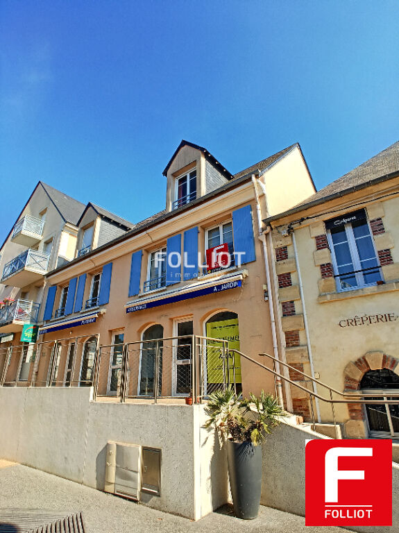 Appartement de type T3 duplex en plein centre de Douvres Appartement de type T3 duplex en plein centre de Douvres