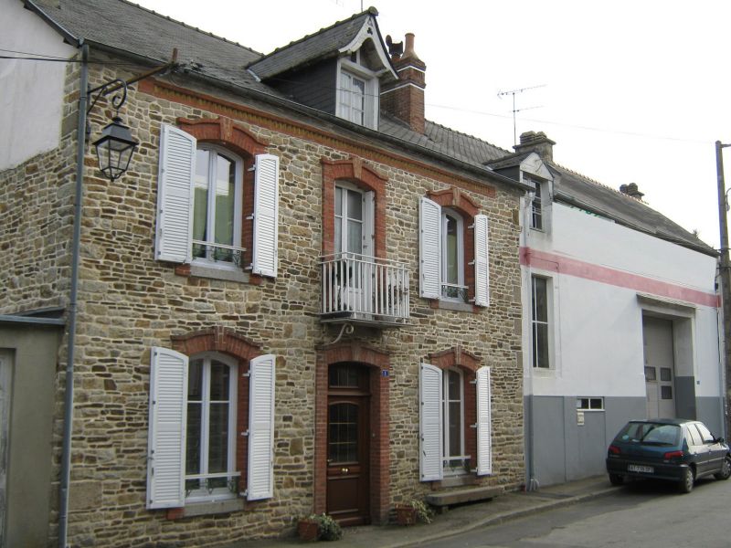 Maison 10 Min Pontorson 5 pièce(s) 240 m2 Maison 10 Min Pontorson 5 pièce(s) 240 m2
