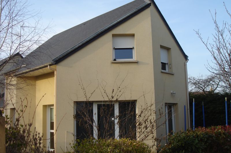 DOUVRES proche commerces, pavillon type F/5 avec jardinet et garage, au calme, ensemlbe lumineux faire vite DOUVRES proche commerces, pavillon type F/5 avec jardinet et garage, au calme, ensemlbe lumineux faire vite