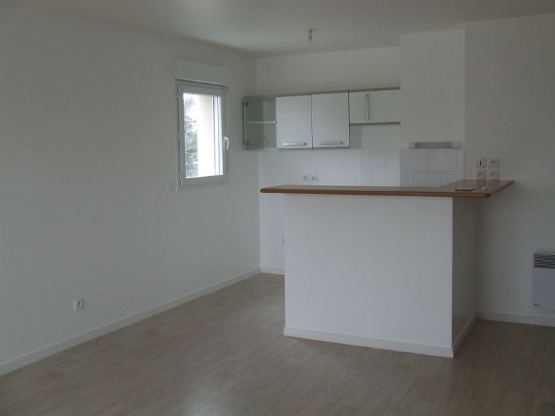 VILLEDIEU, F3 dans r�sidence r�cente - 60m�