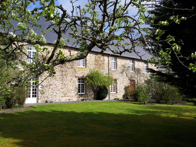 Maison 5 Minutes De Saint Lo 7 pièce(s) 234 m2 Maison 5 Minutes De Saint Lo 7 pièce(s) 234 m2