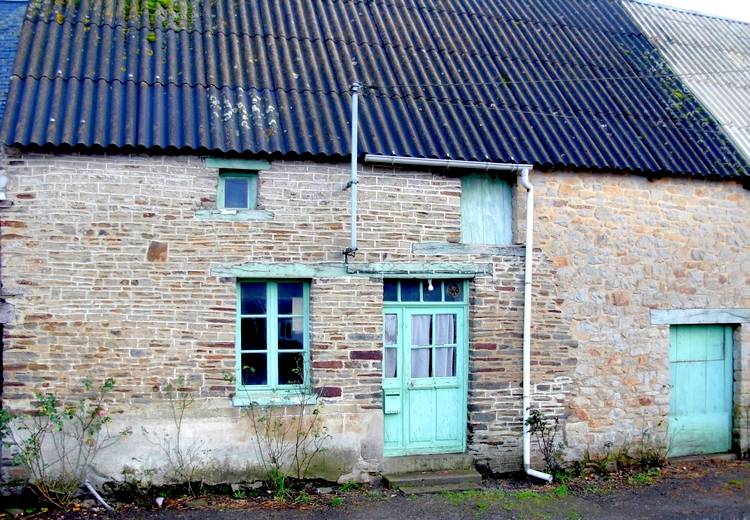 Maison pierres à rénover Maison pierres à rénover
