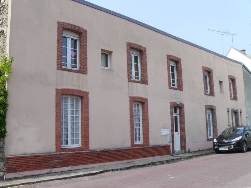 A VENDRE MAISON AGON COUTAINVILLE composée de 2 appartements - 50230 A VENDRE MAISON AGON COUTAINVILLE composée de 2 appartements - 50230