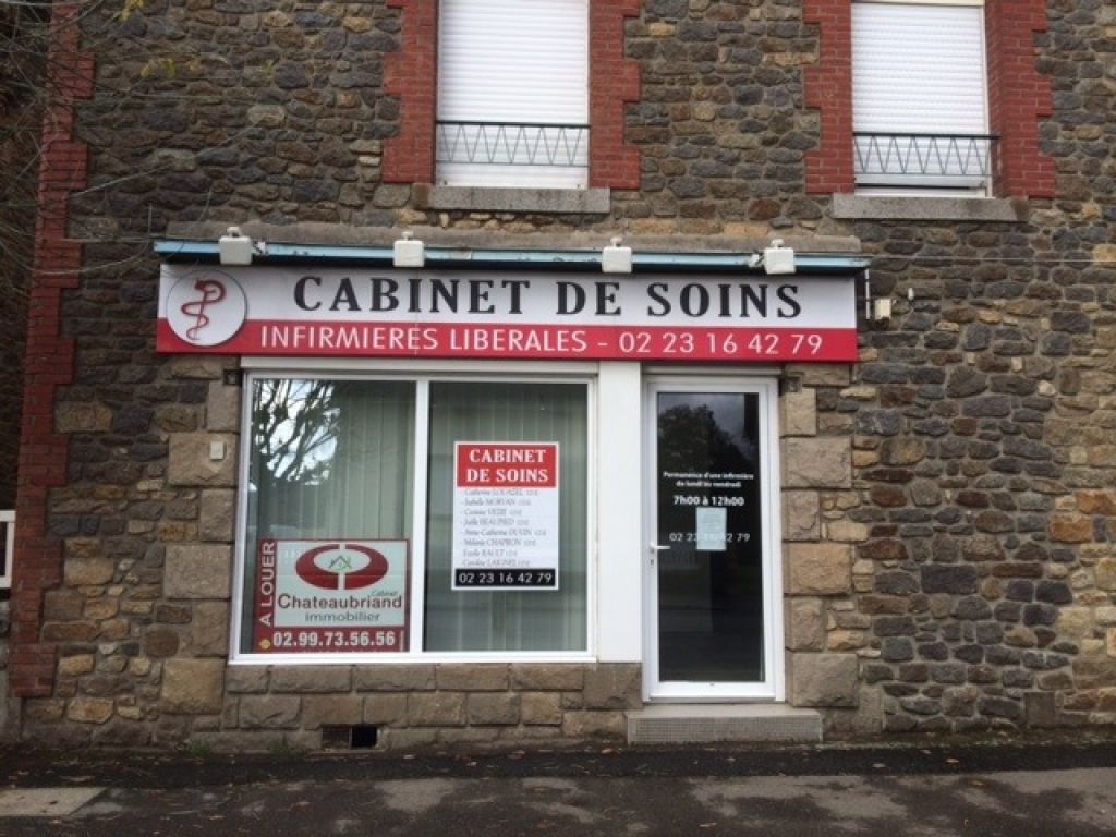 Pas de porte (a louer) Combourg - 40.00 m2 Pas de porte (a louer) Combourg - 40.00 m2