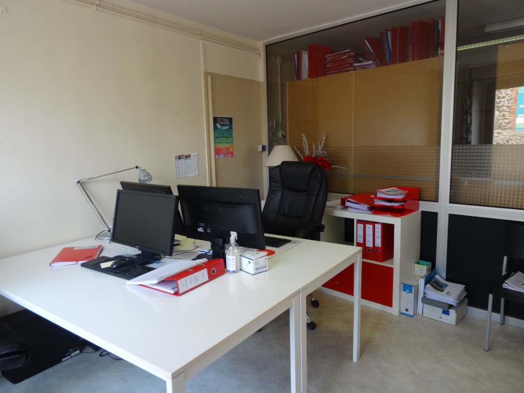 Pas de porte (av ou a louer) Dol De Bretagne - 40.00 m2
