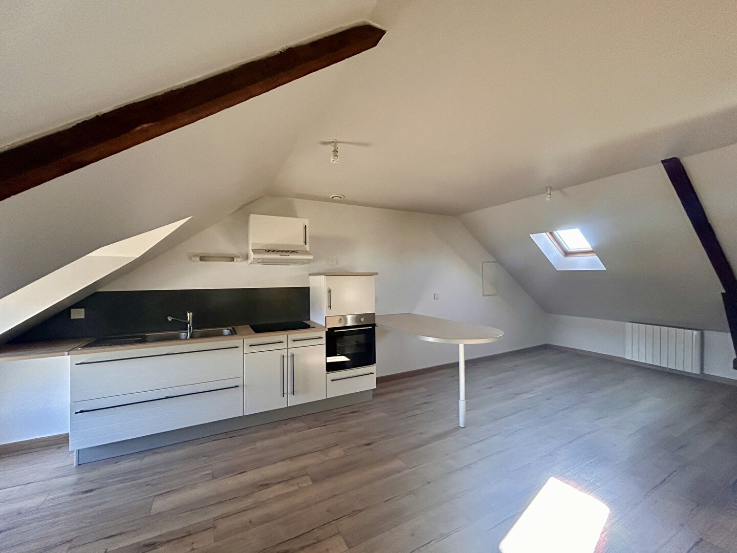 Bel appartement de type 3 Dol De Bretagne - 3 pi�ce(s) - 53.00 m2