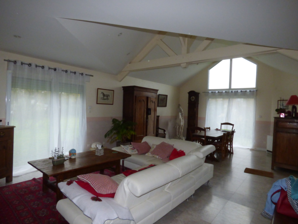 Maison en bois 10 Min nord de Sens de Bretagne 5 pièce(s) - 132.00 m2 Maison en bois 10 Min nord de Sens de Bretagne 5 pièce(s) - 132.00 m2