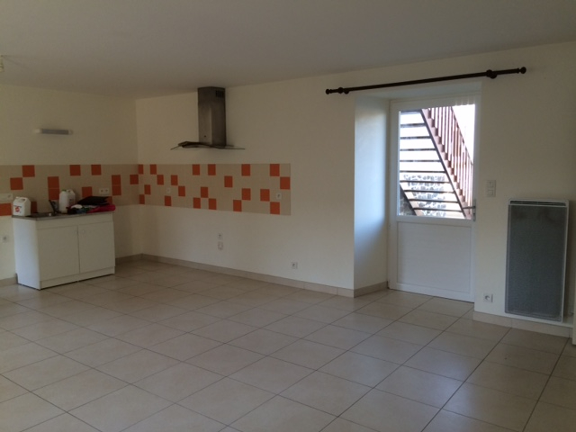 Appartement Bazouges sous hédé 3 pièce(s) 57 m2 Appartement Bazouges sous hédé 3 pièce(s) 57 m2