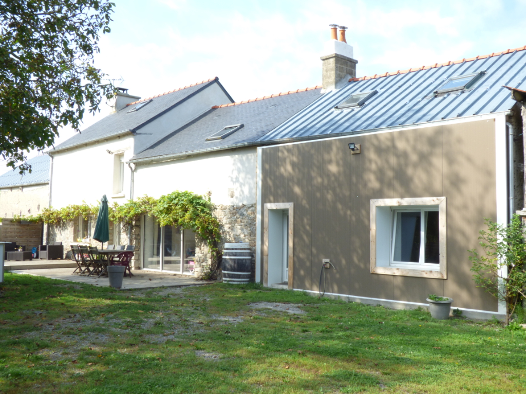 Maison avec gîte à vendre Mont Dol 8 pièce(s) 200m2 Maison avec gîte à vendre Mont Dol 8 pièce(s) 200m2