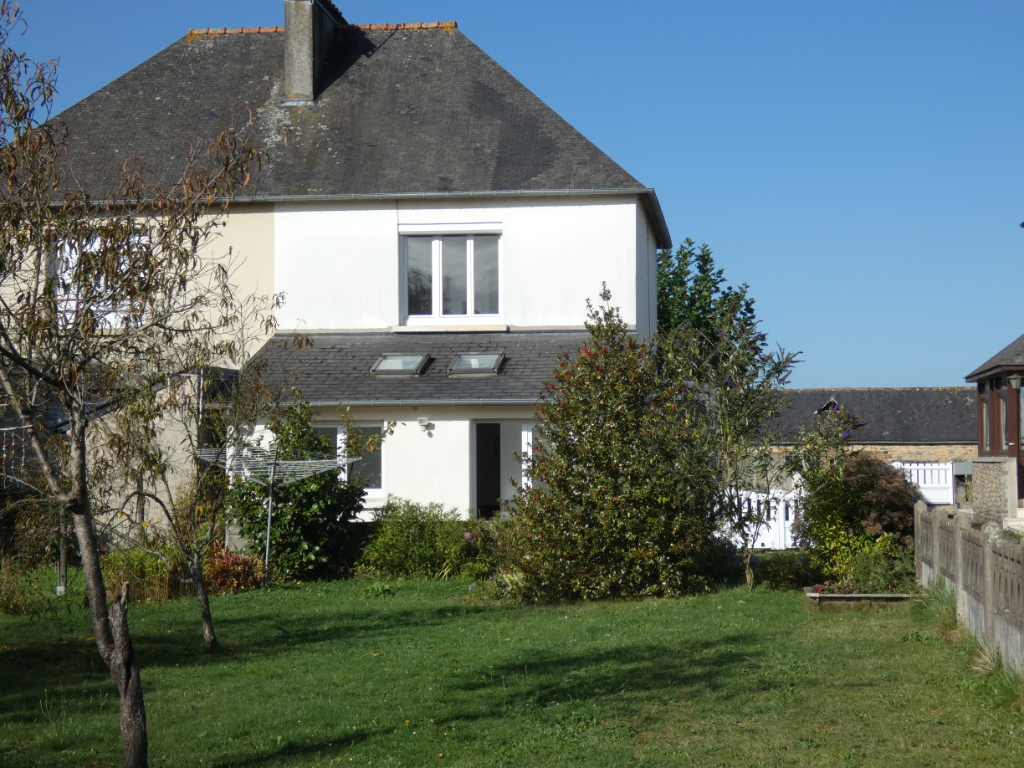 EXCLUSIVITÉ Combourg, agréable pavillon de 83 m². EXCLUSIVITÉ Combourg, agréable pavillon de 83 m².