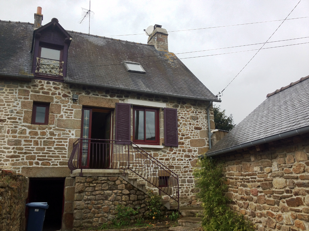 Maison Proche Sens de Bretagne 640 m² de terrain, 2 chambres Maison Proche Sens de Bretagne 640 m² de terrain, 2 chambres